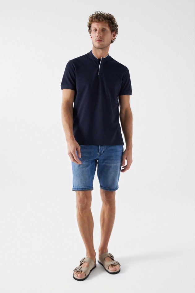 POLO AVEC COULEUR CONTRASTANTE À LENCOLURE