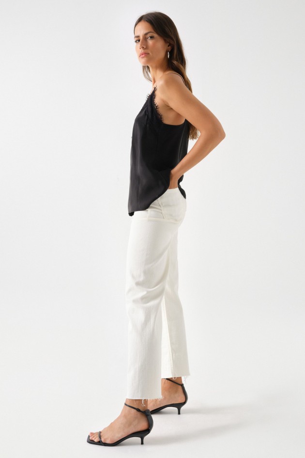 TOP EN SATIN AVEC DÉTAILS EN DENTELLE