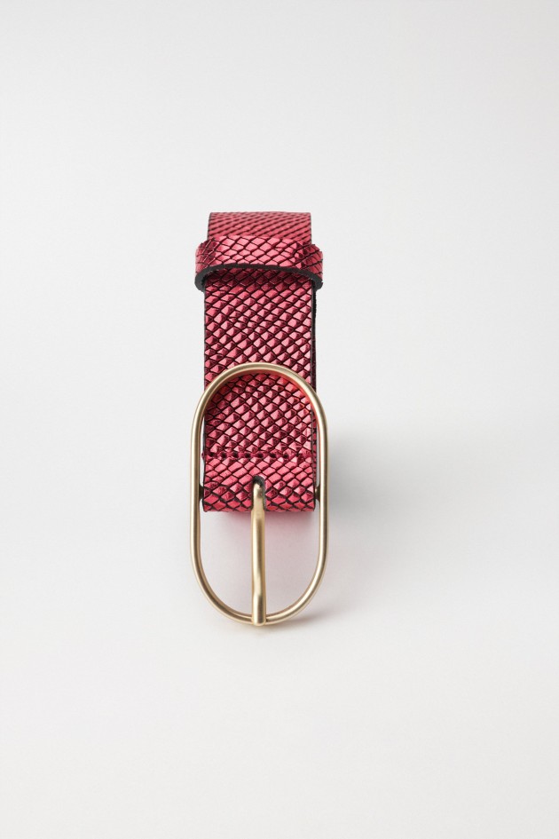 LEDERGÜRTEL MIT KROKODILLEDEREFFEKT