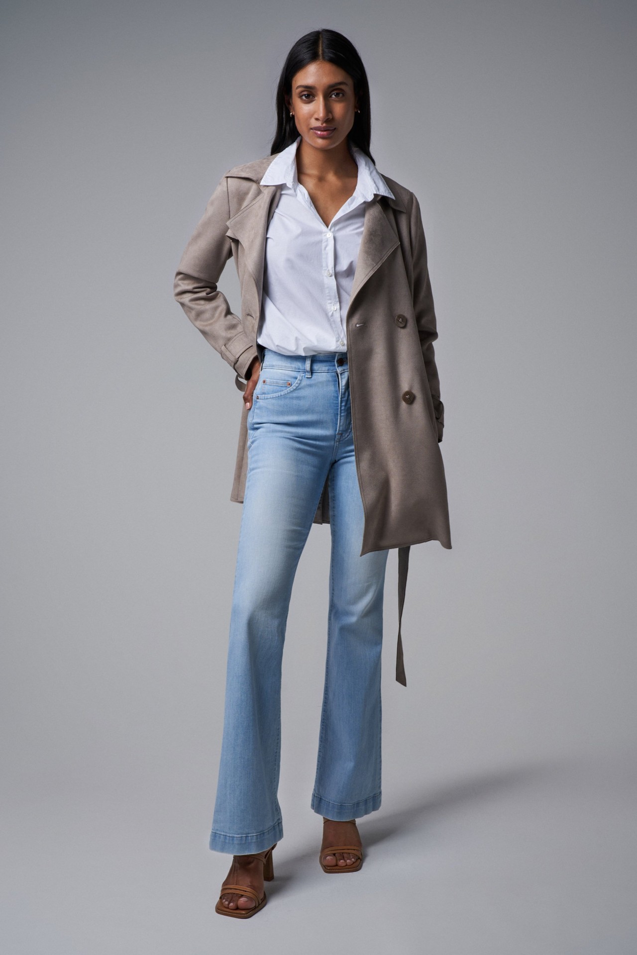 FAITH PUSH IN SCHLAGJEANS