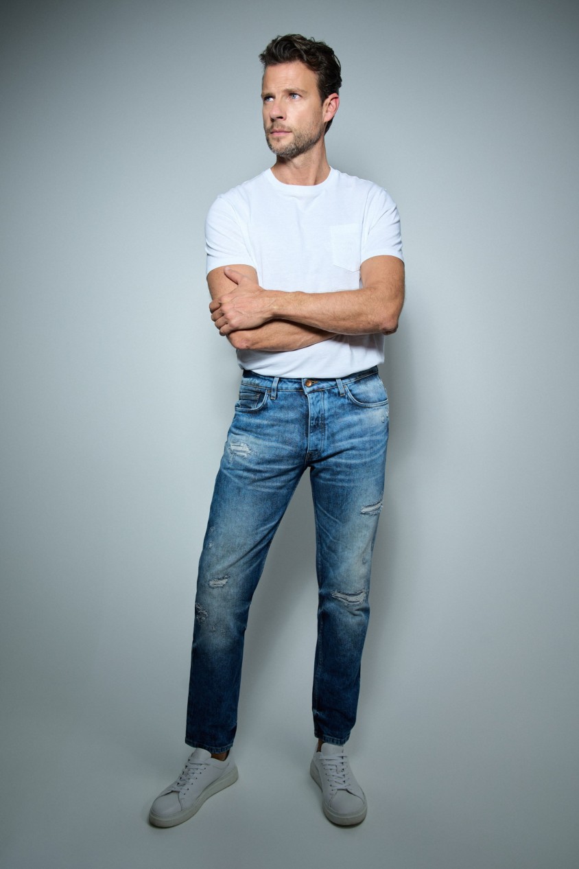 REGULAR CRAFT SERIES WITH RIPS JEANS