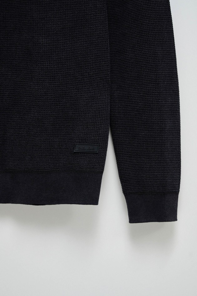 PULL EN MAILLE TRICOTÉE