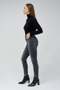 FAITH PUSH IN CROPPED SKINNY JEANS