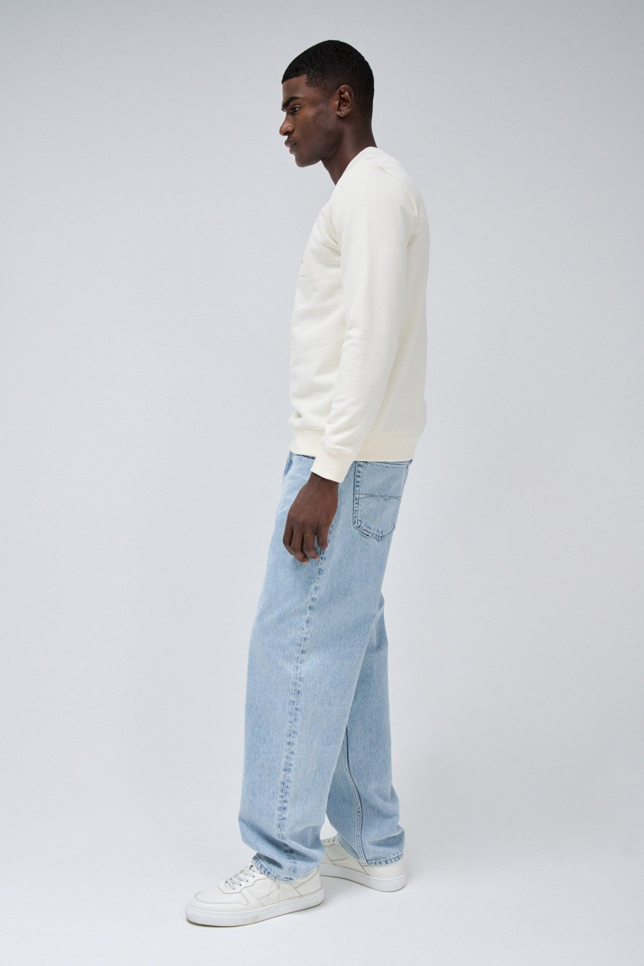 SWEATSHIRT COM BRANDING