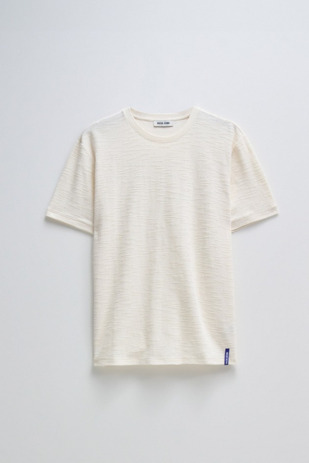 T-SHIRT COM TEXTURA