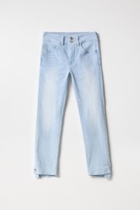 SECRET PUSH IN CROPPED SKINNY JEANS