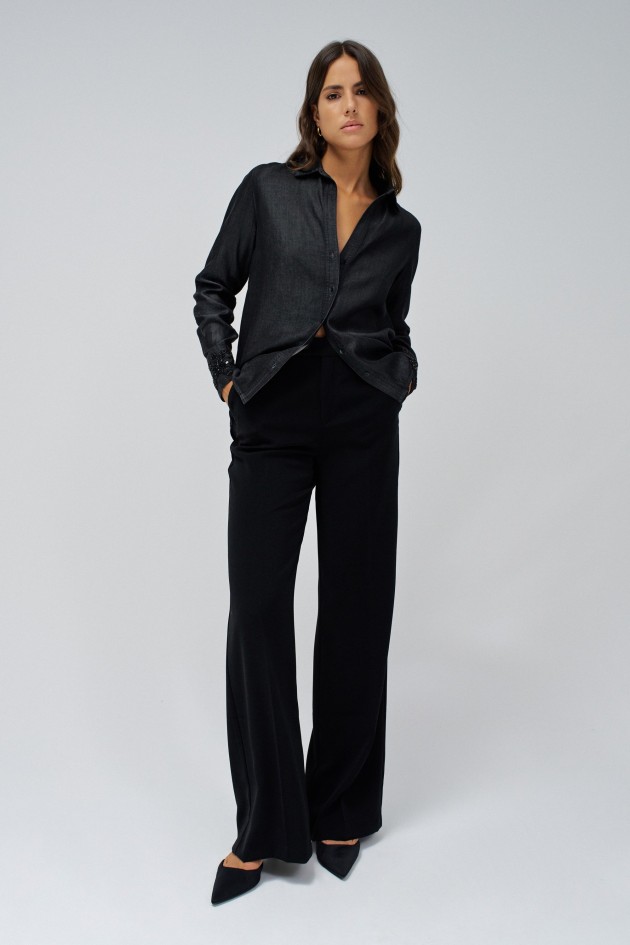 LIGHTDENIM SHIRT WITH BEAD DETAIL