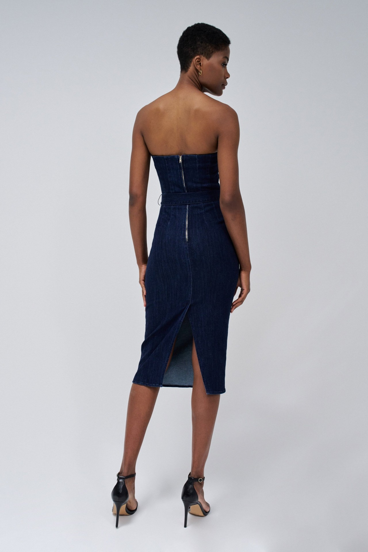 ROBE EN JEAN AVEC CEINTURE