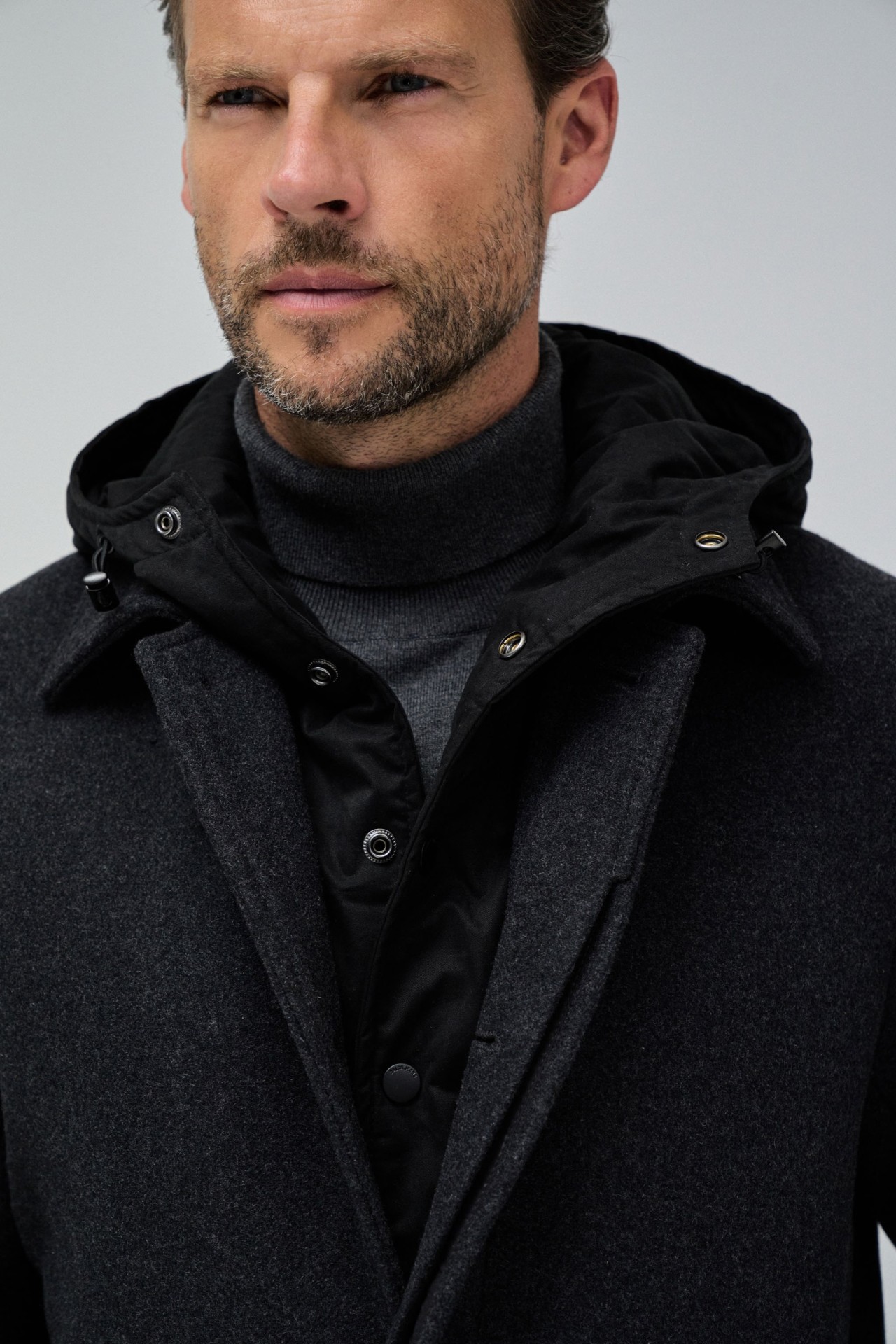 CASACO DE FAZENDA COM CAPUZ