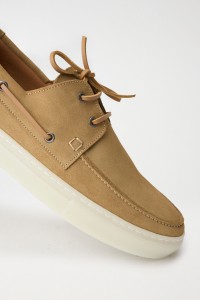 ZAPATOS DE PIEL CON CORDONES
