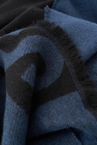SCARF WITH BRANDING