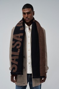 SCARF WITH BRANDING