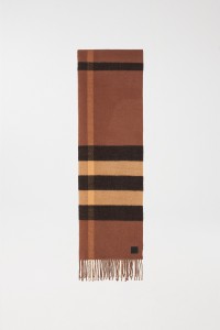 SCARF WITH CHECK PATTERN