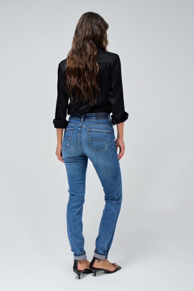 FAITH PUSH IN SKINNY JEANS