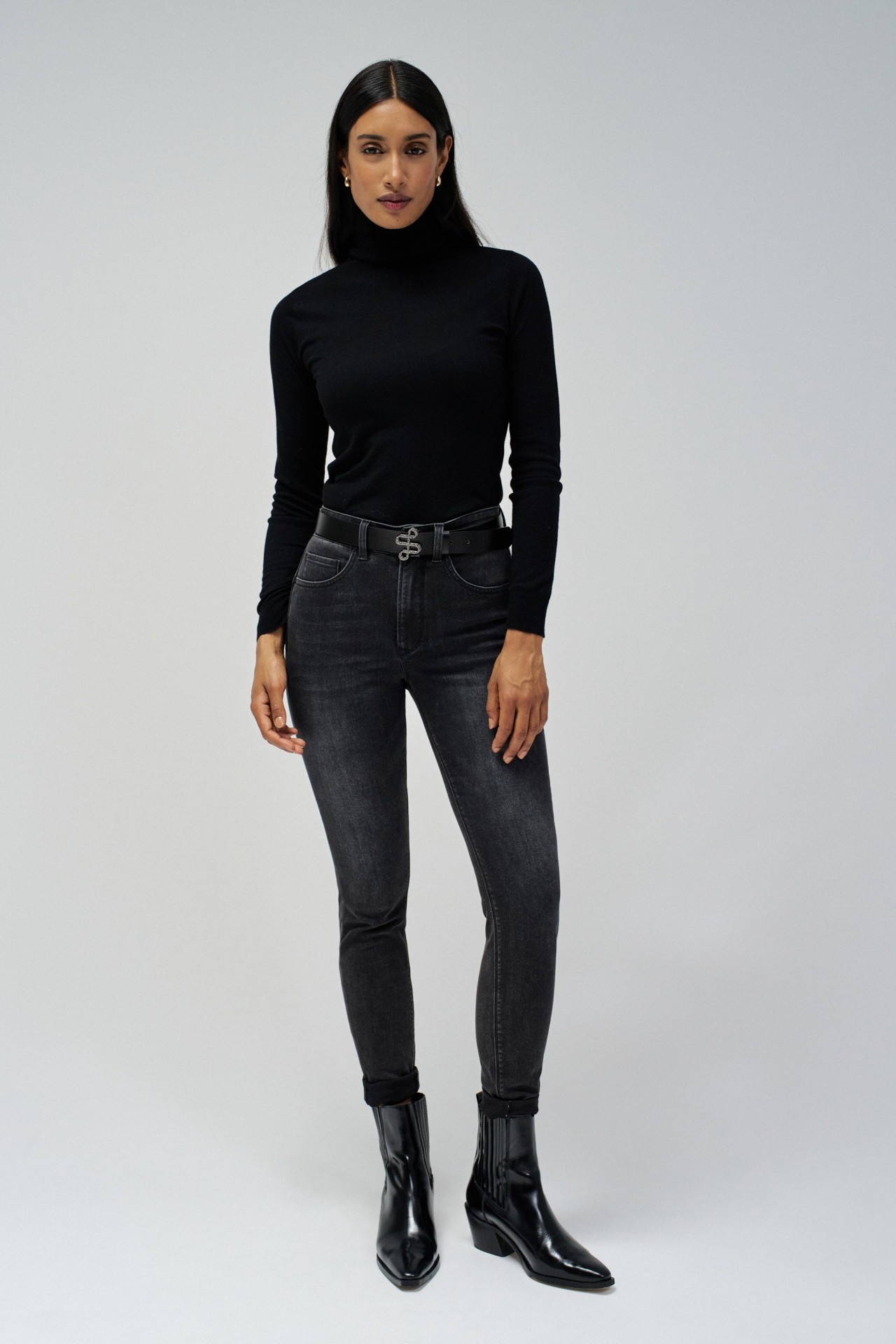 FAITH PUSH IN SKINNY JEANS