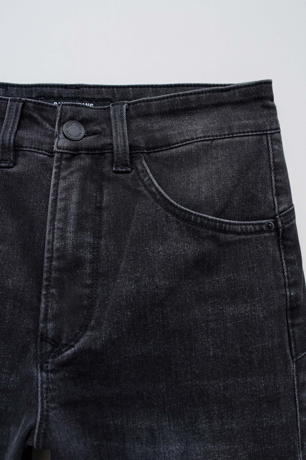 FAITH PUSH IN SKINNY JEANS