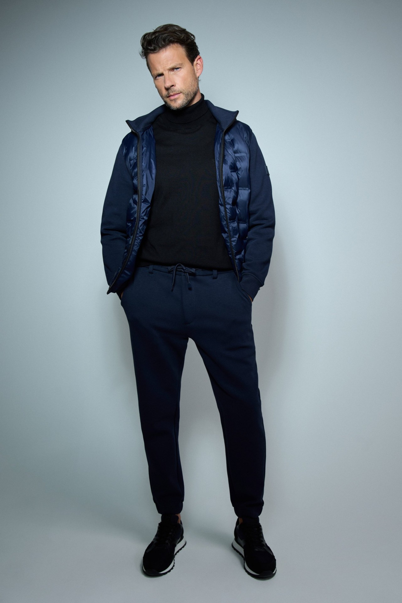 TROUSERS JOGGERS REGULAR FIT