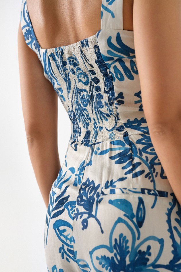 MACACÃO COM ESTAMPADO FLORAL