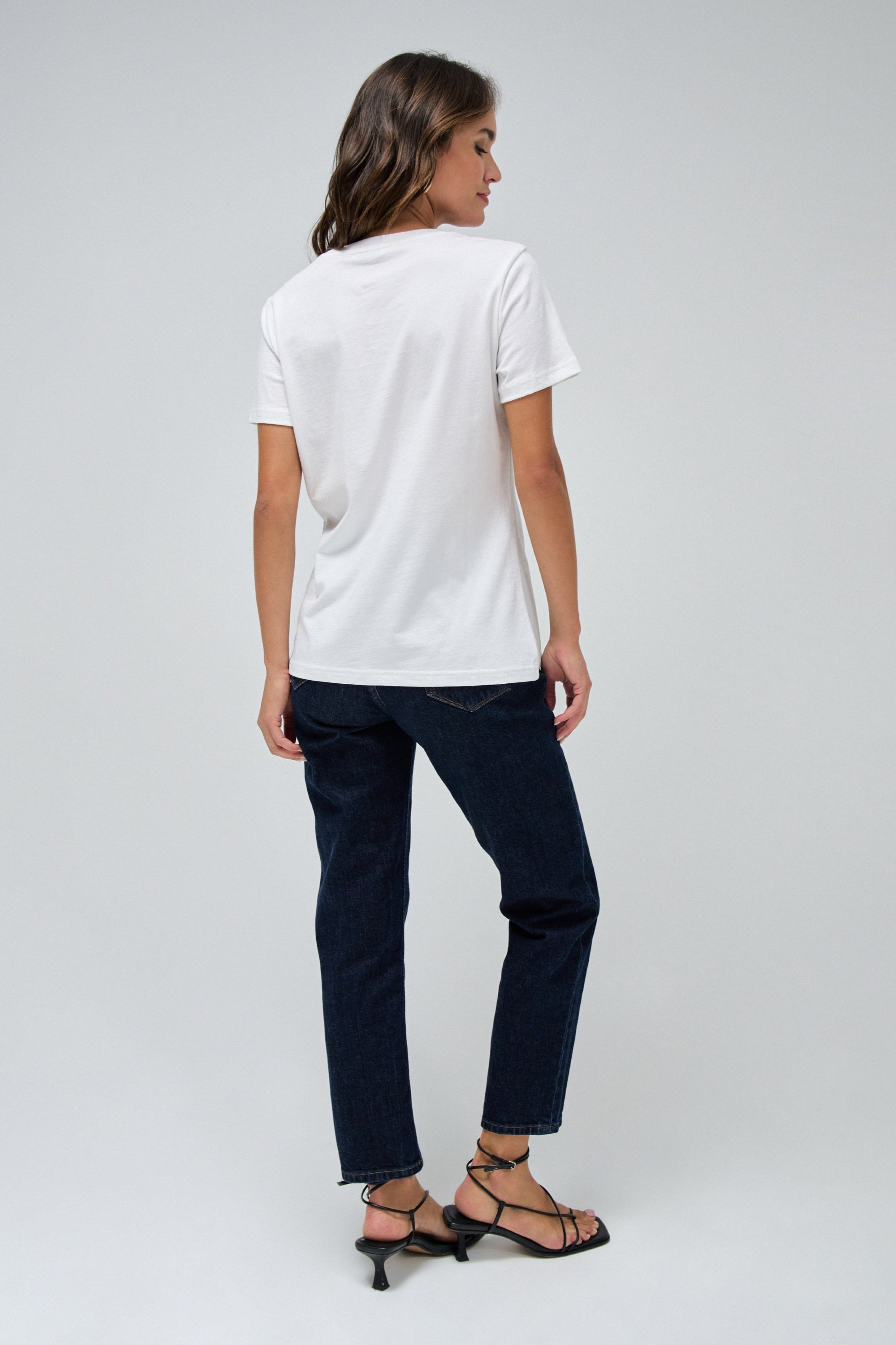 T-SHIRT MIT BRANDING