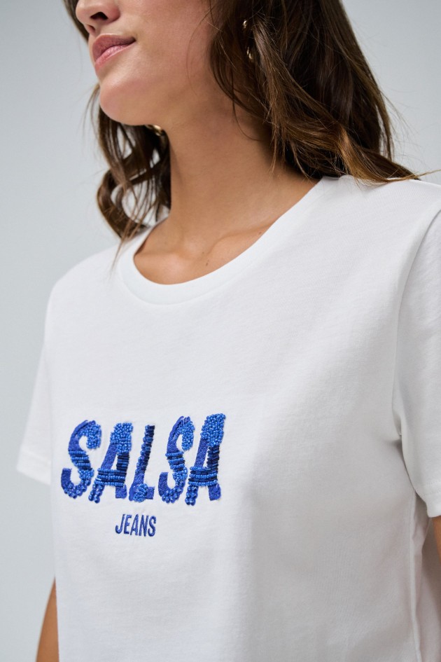 T-SHIRT AVEC LOGO