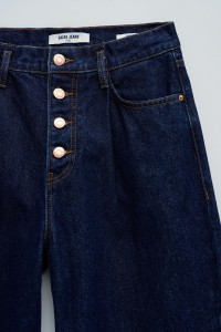 TRUE WITH WIDE LEG AND UNDONE HEM JEANS