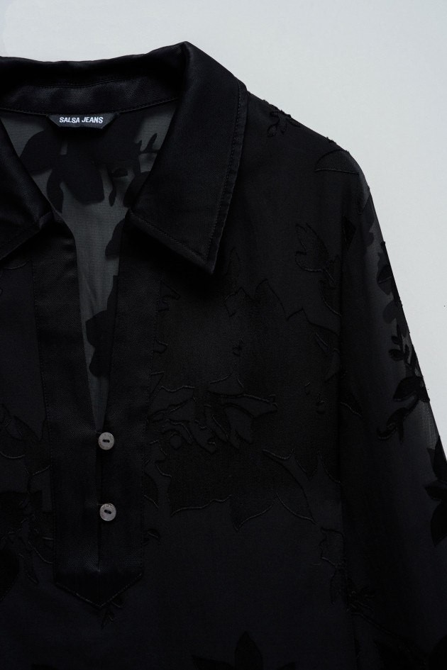 BLOUSE AVEC TEXTURE DEVORÉE