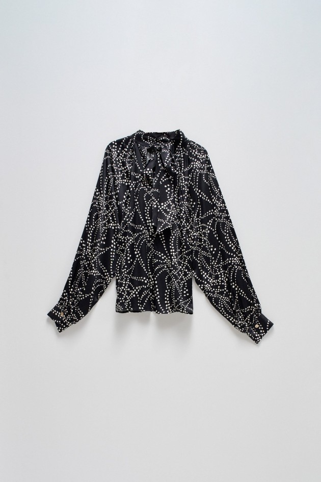 BLOUSE WITH BOW DETAIL