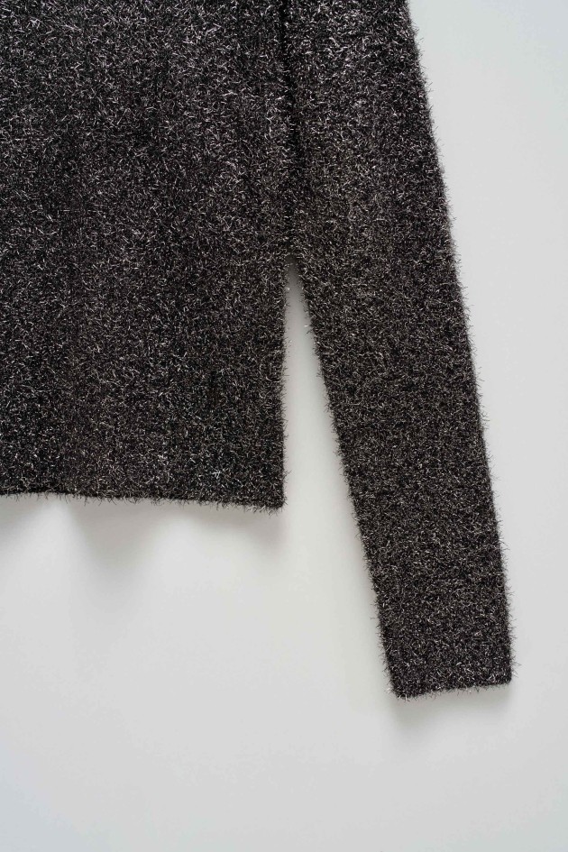 KNIT SWEATER WITH SHINE