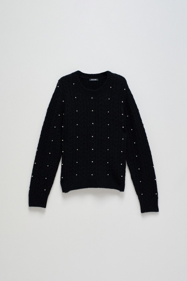 SWEATER WITH SPARKLING APPLICATIONS