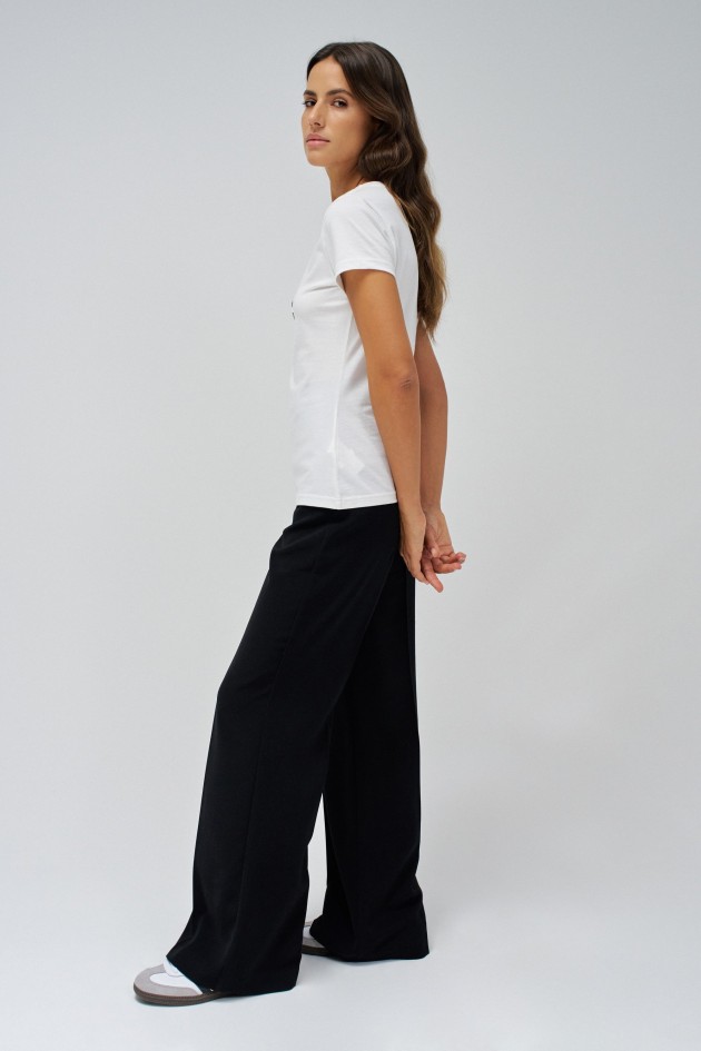 T-SHIRT COM BRANDING