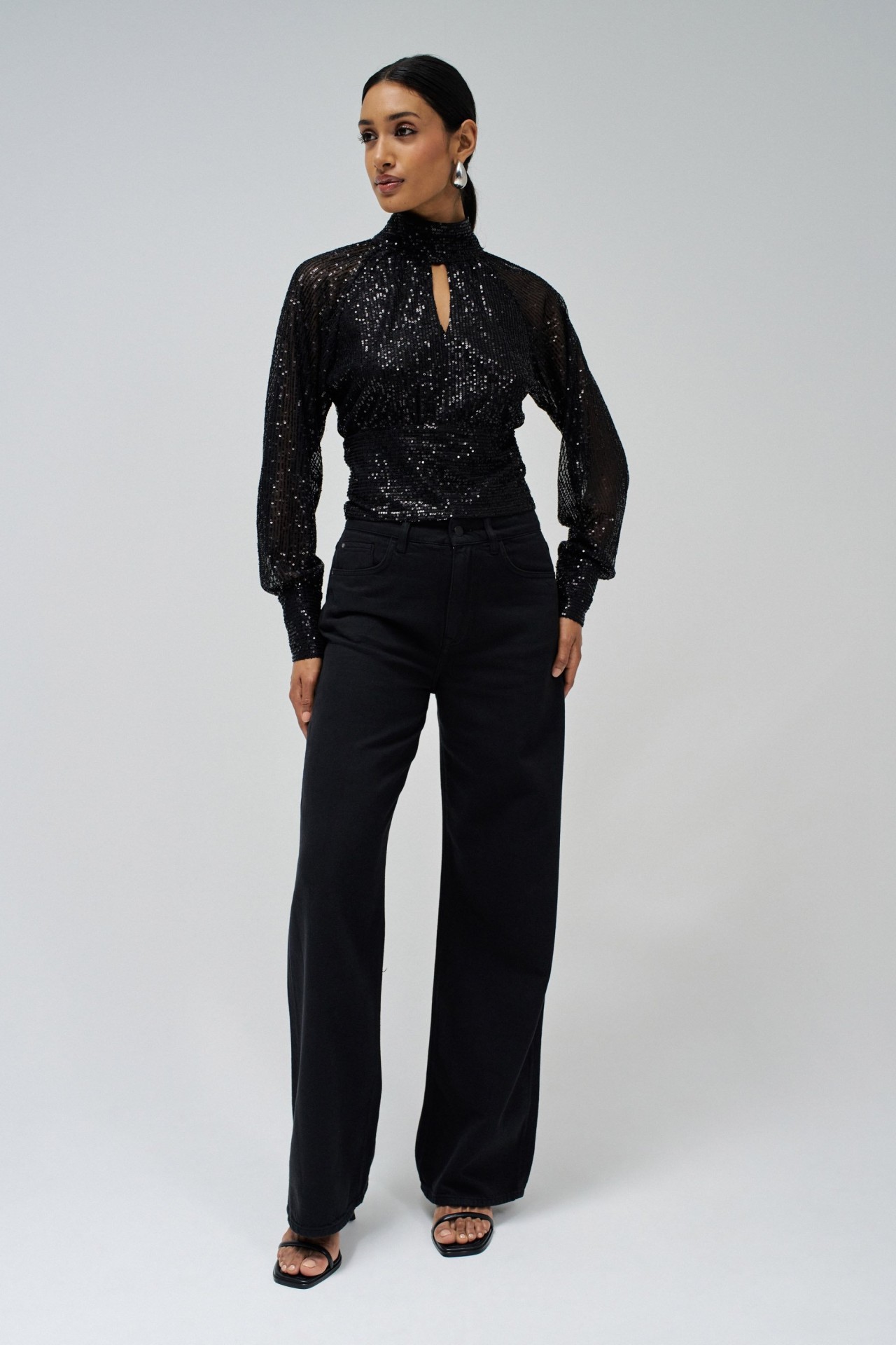 JERSEY CON LENTEJUELAS