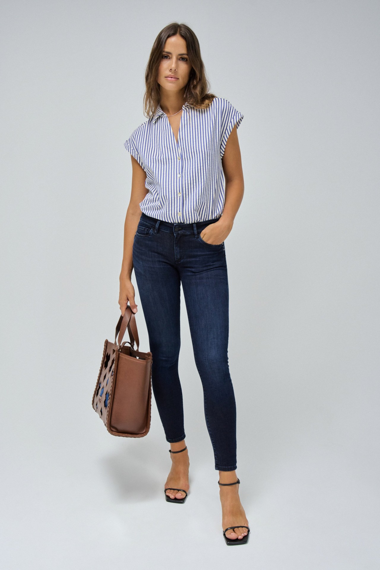 WONDER PUSH UP SKINNY JEANS