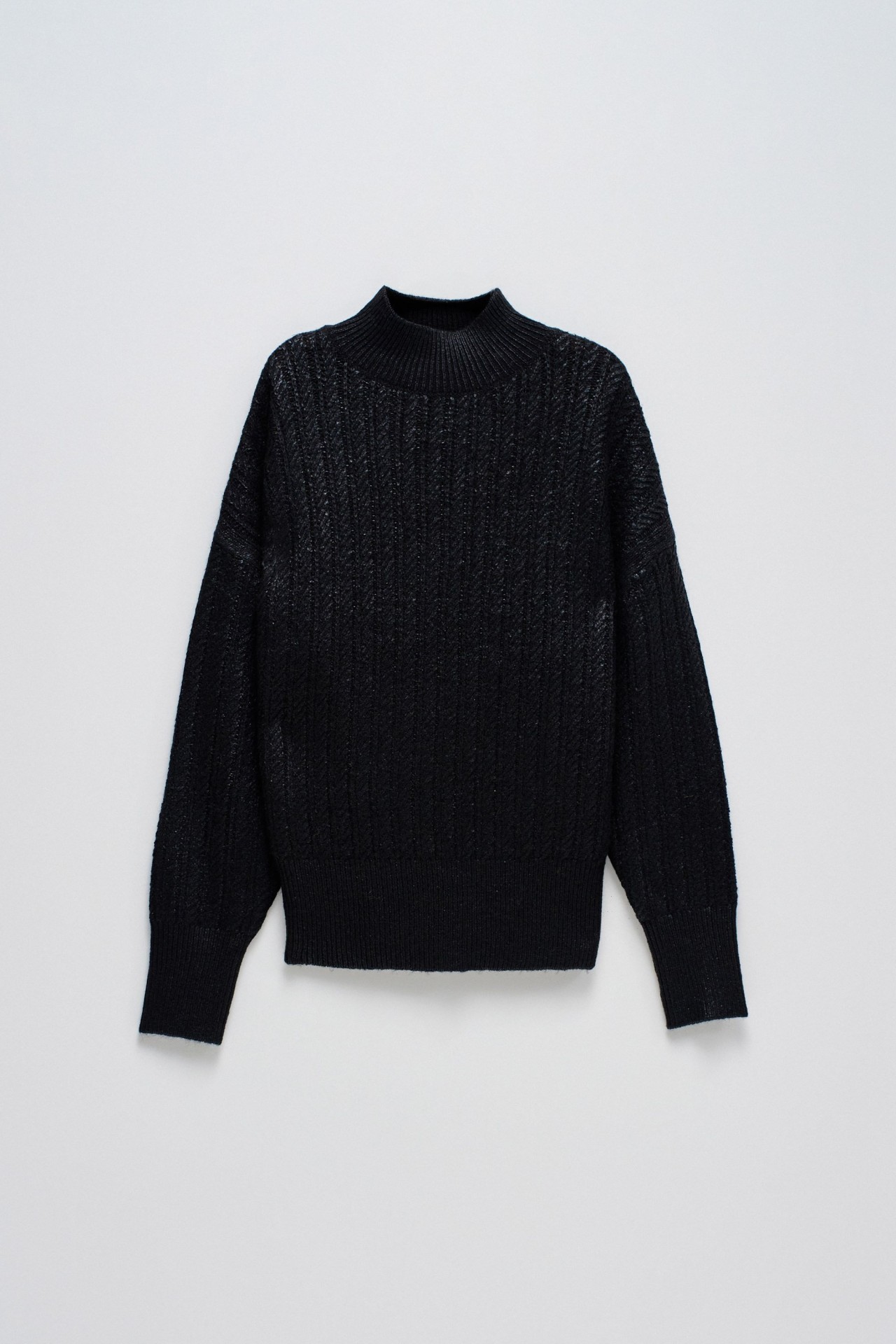 HALF TURTLENECK SWEATER