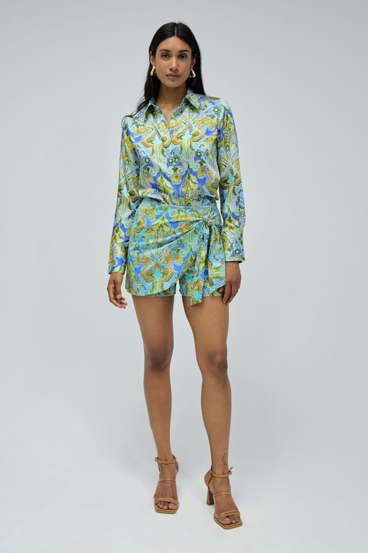 FALDA PANTALN CON MEZCLA DE LINO