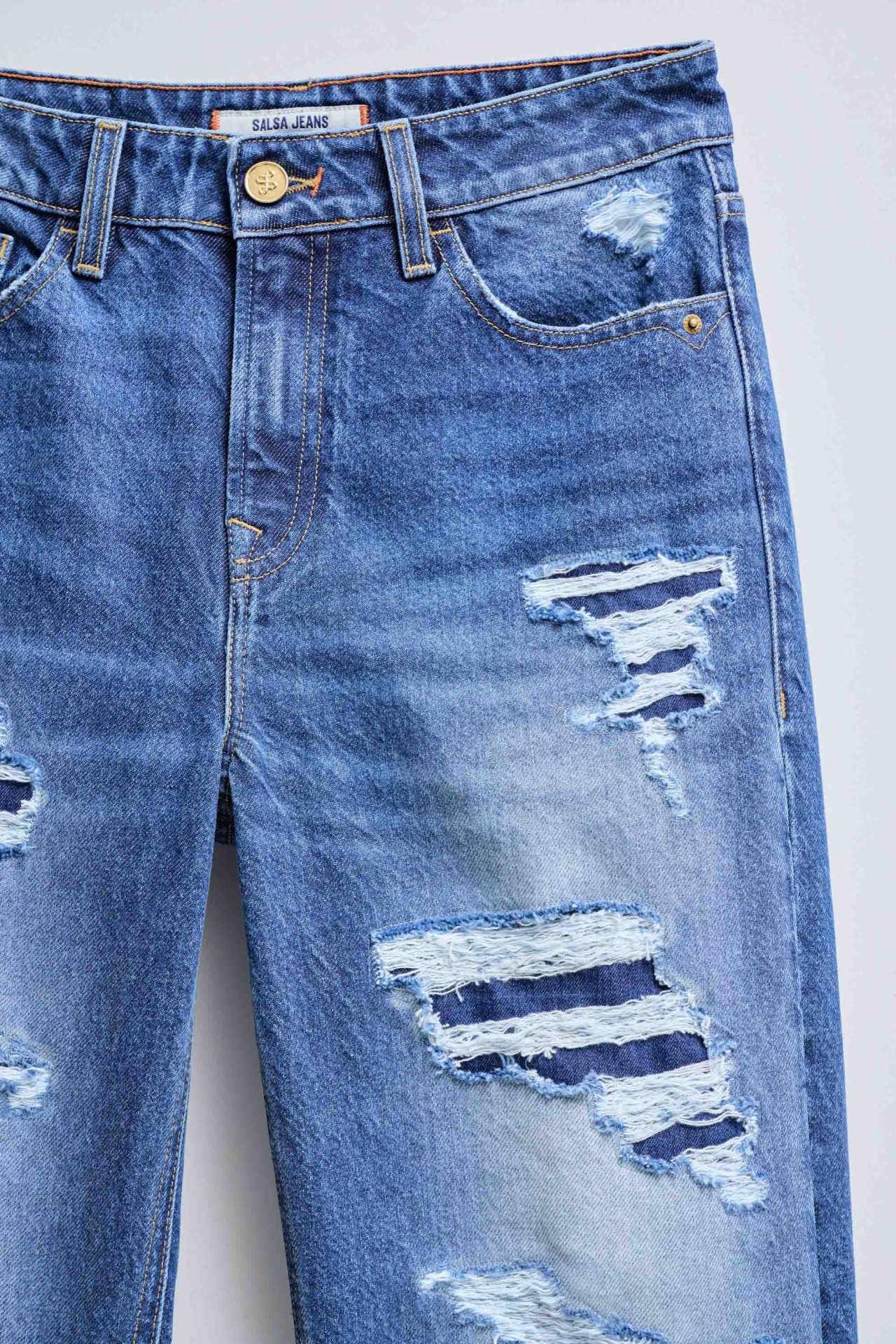 TRUE STRAIGHT WITH RIPS JEANS