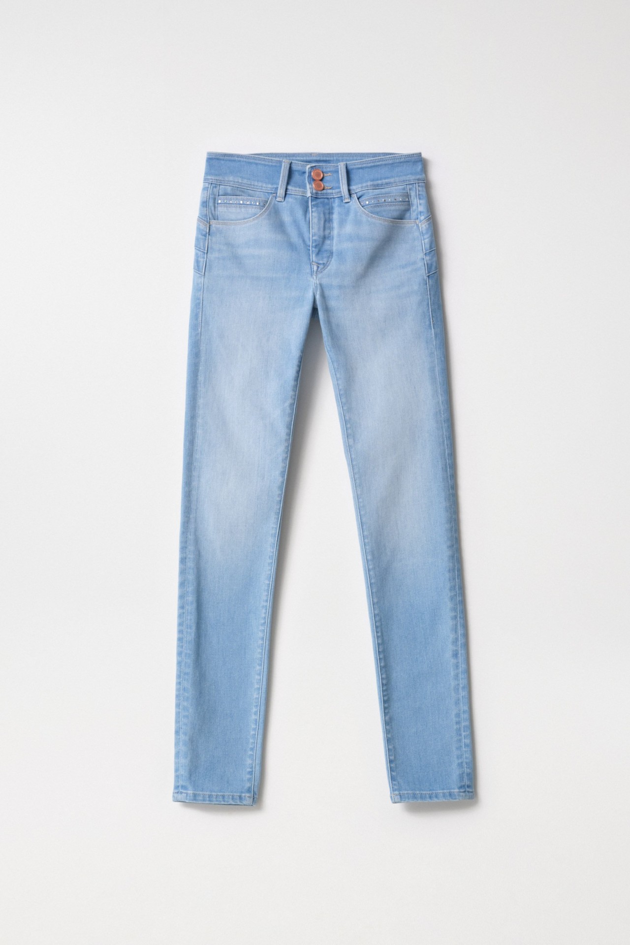 SECRET PUSH IN SKINNY JEANS WITH DETAILS