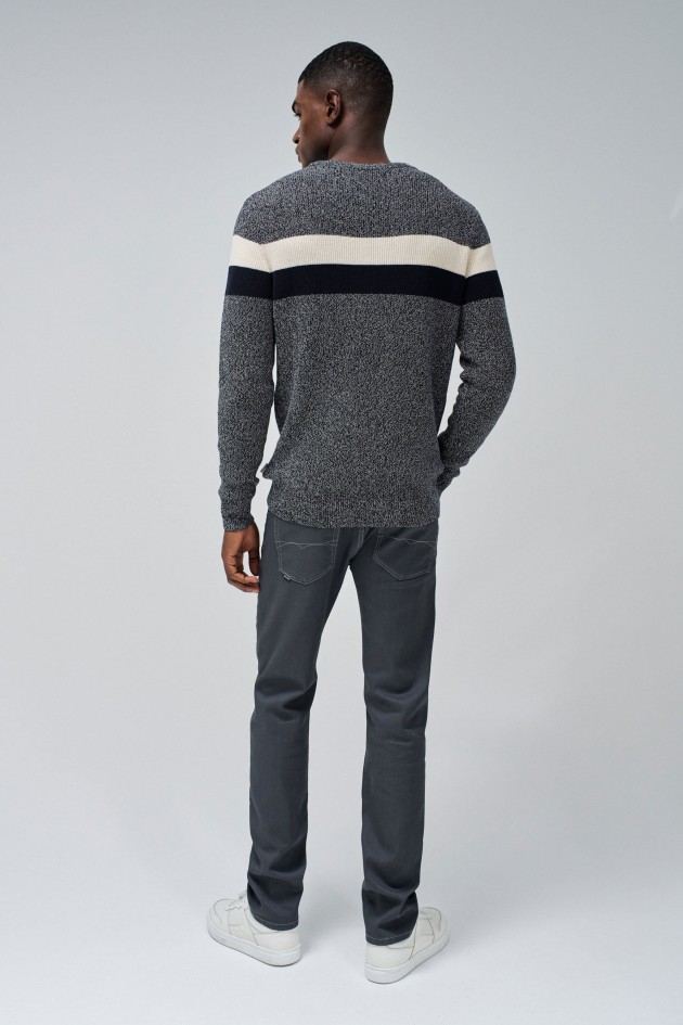 PULL EN TRICOT À RAYURES