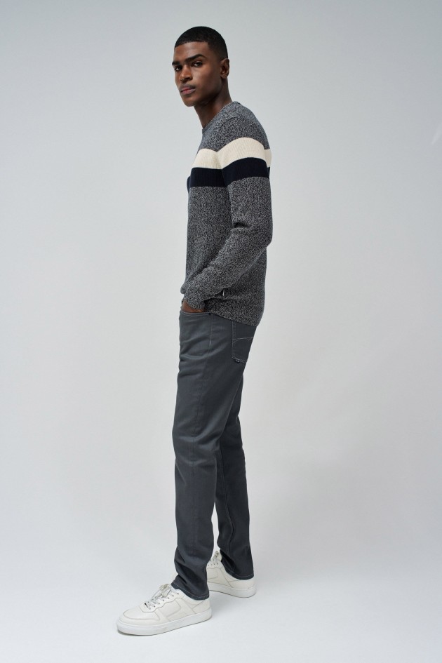 PULL EN TRICOT À RAYURES