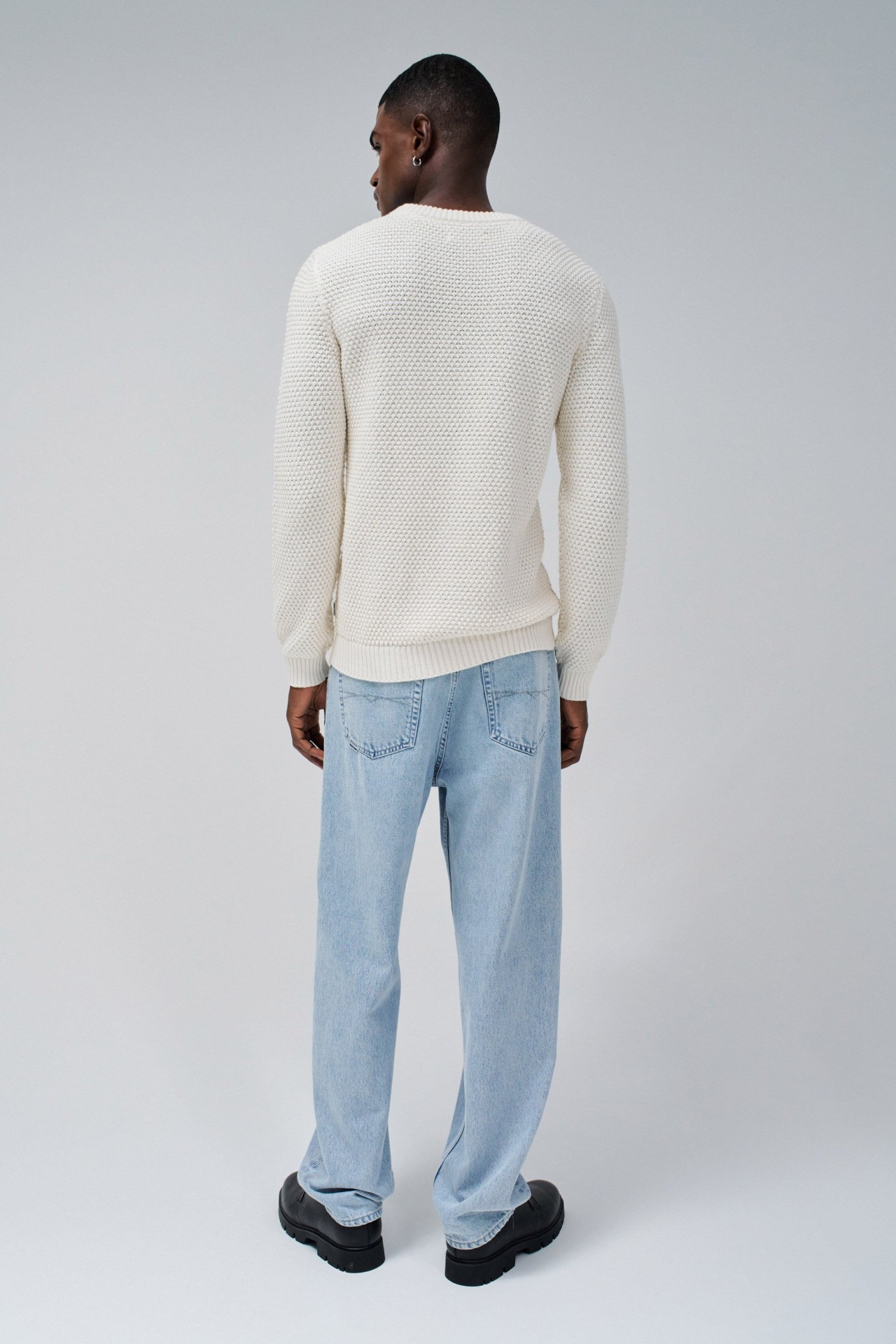 TEXTURED KNIT SWEATER