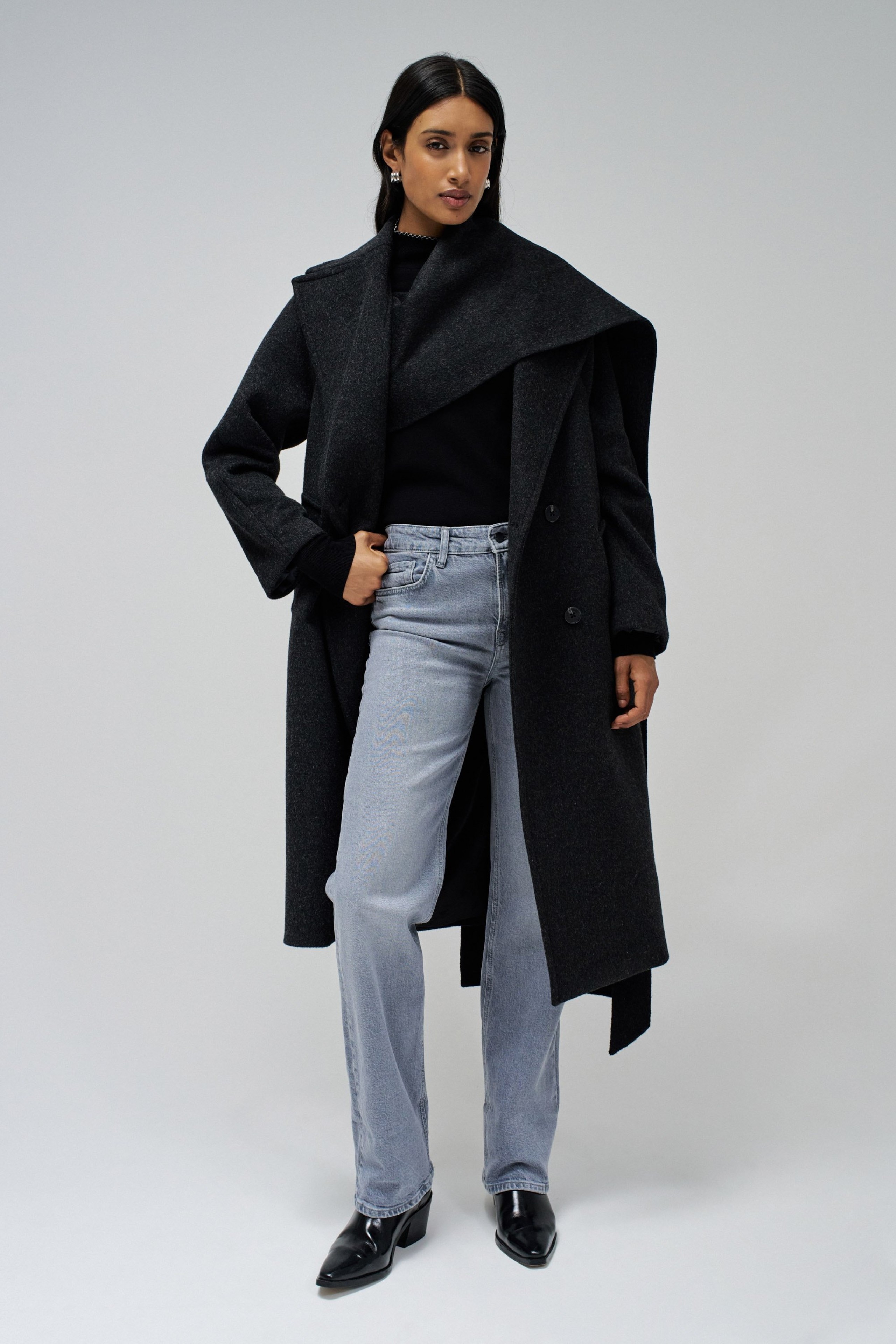 JEANS TRUE STRAIGHT MIT SCHLAG