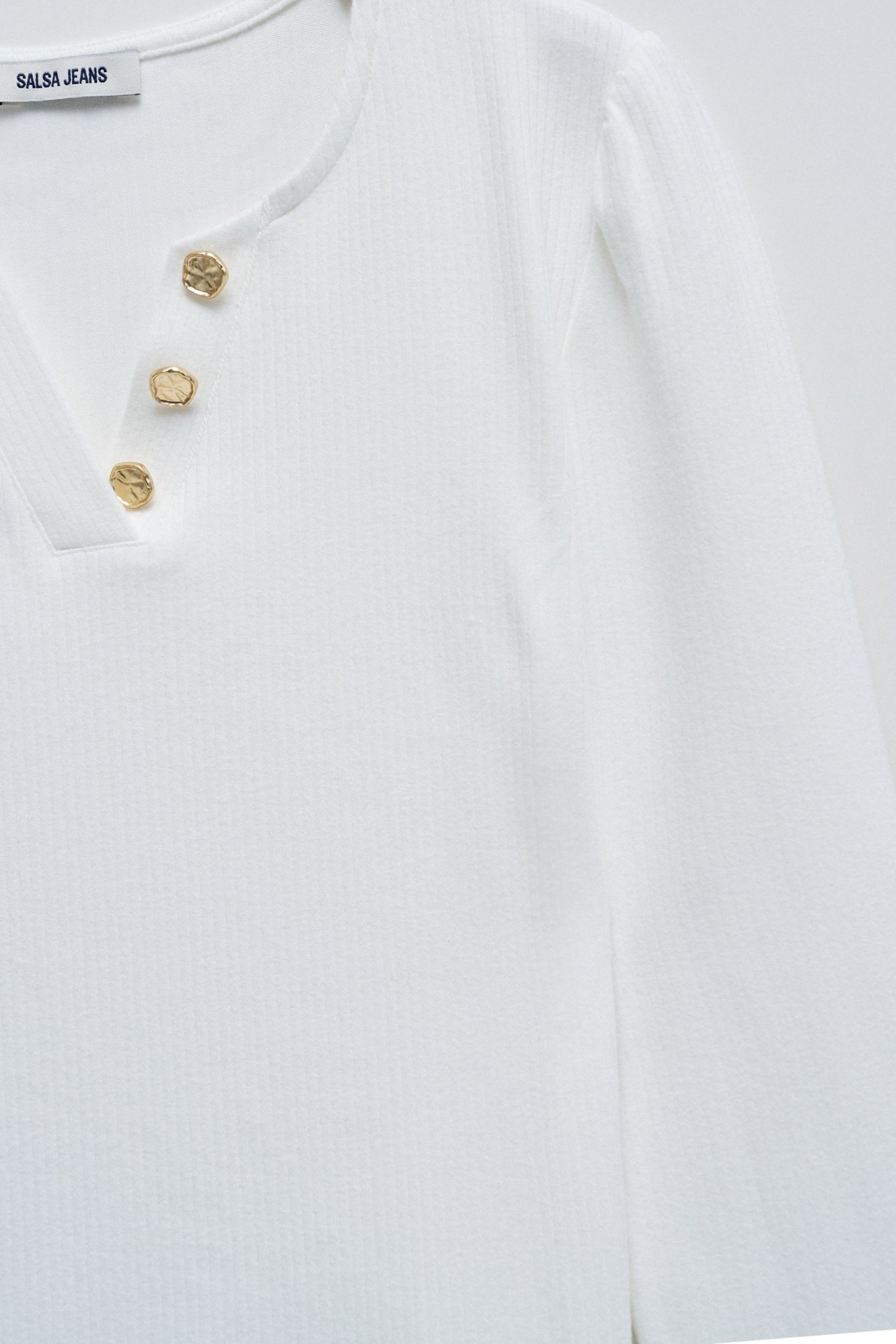 JERSEY CON BOTONES DORADOS