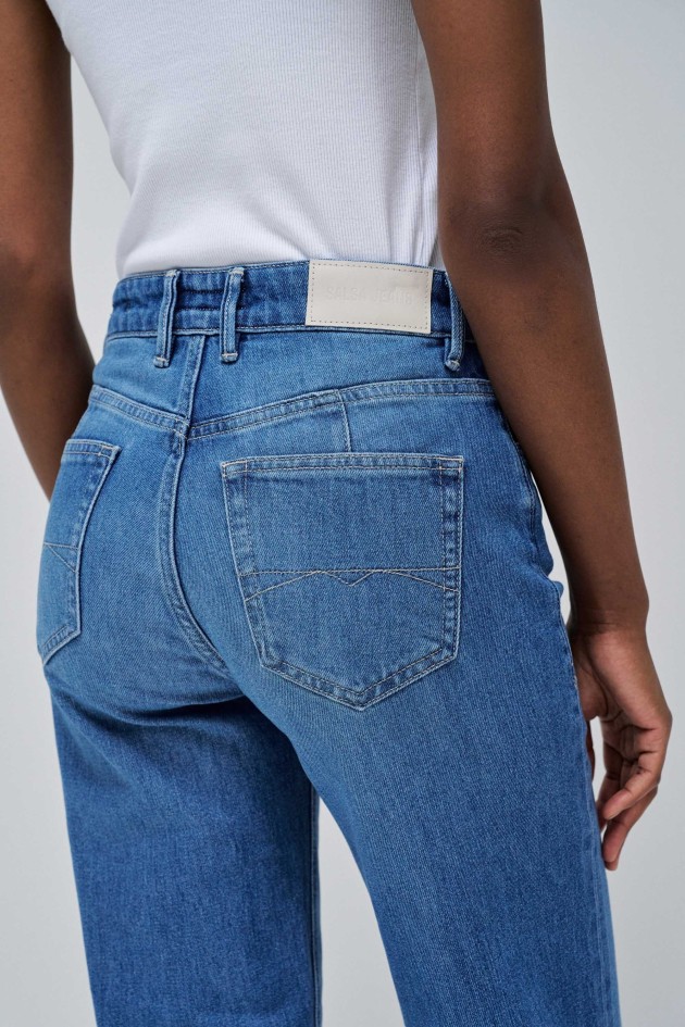 TRUE STRAIGHT JEANS