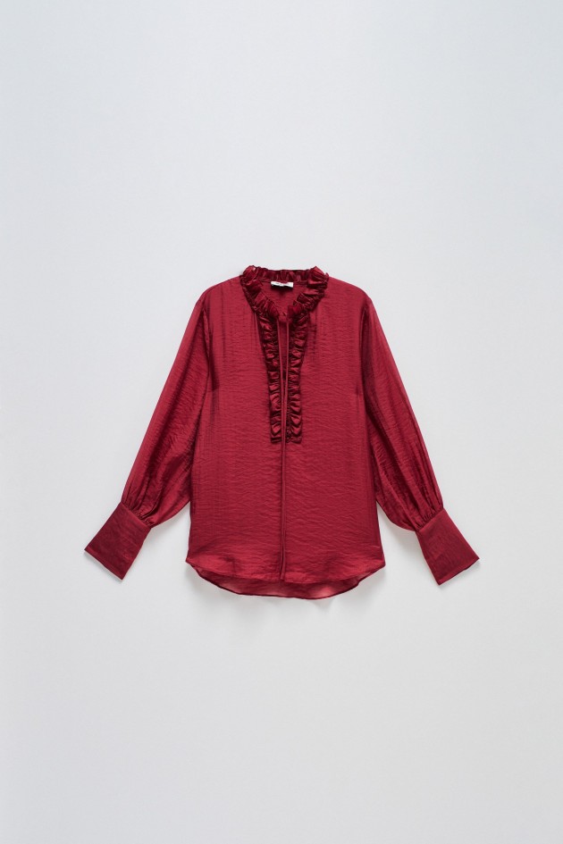 BLOUSE WITH FRILLS