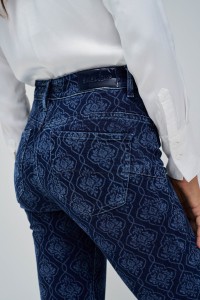 JEANS FAITH PUSH IN FLARE