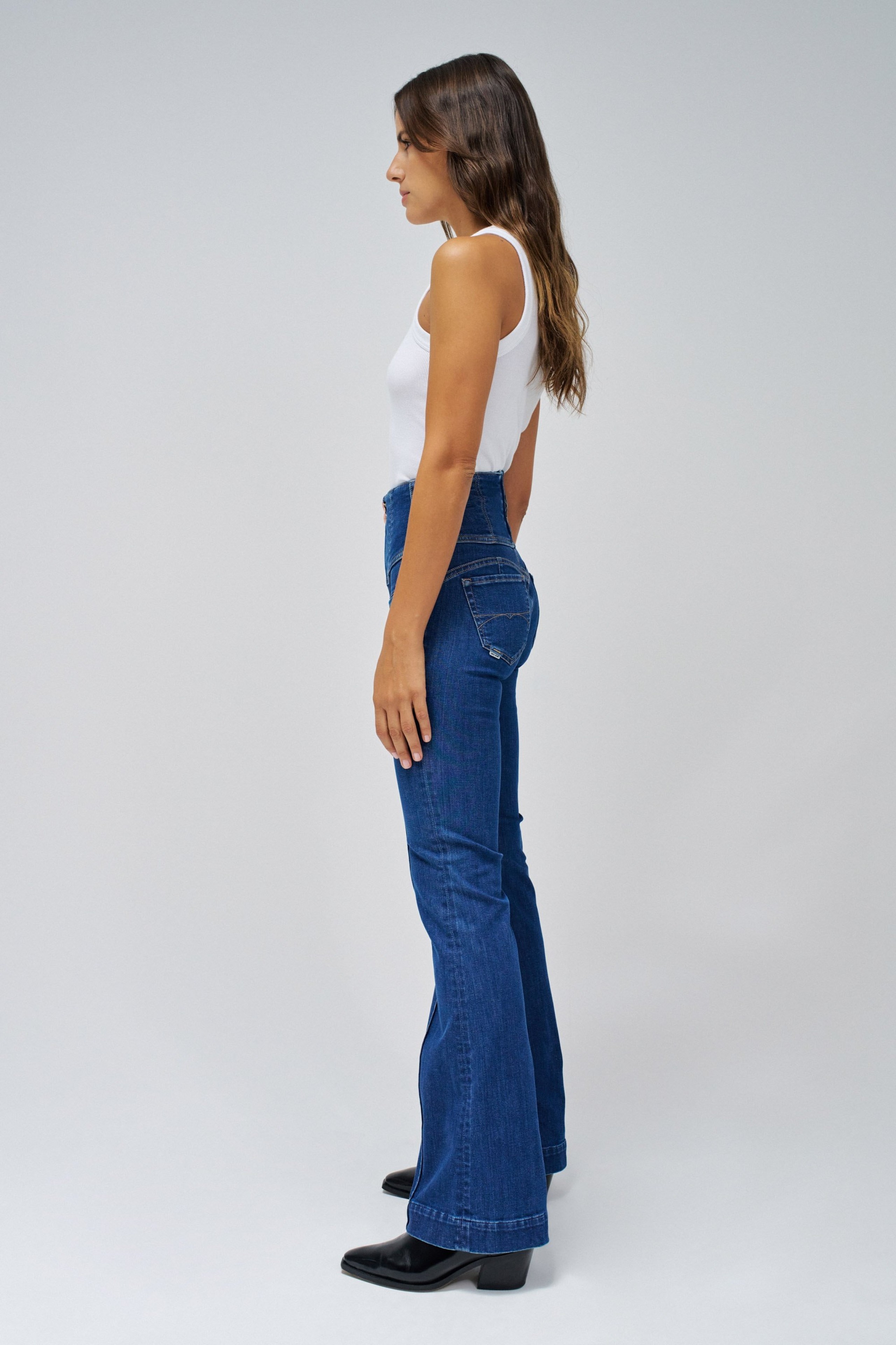 DIVA PUSH IN FLARE JEANS