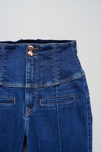 DIVA PUSH IN FLARE JEANS