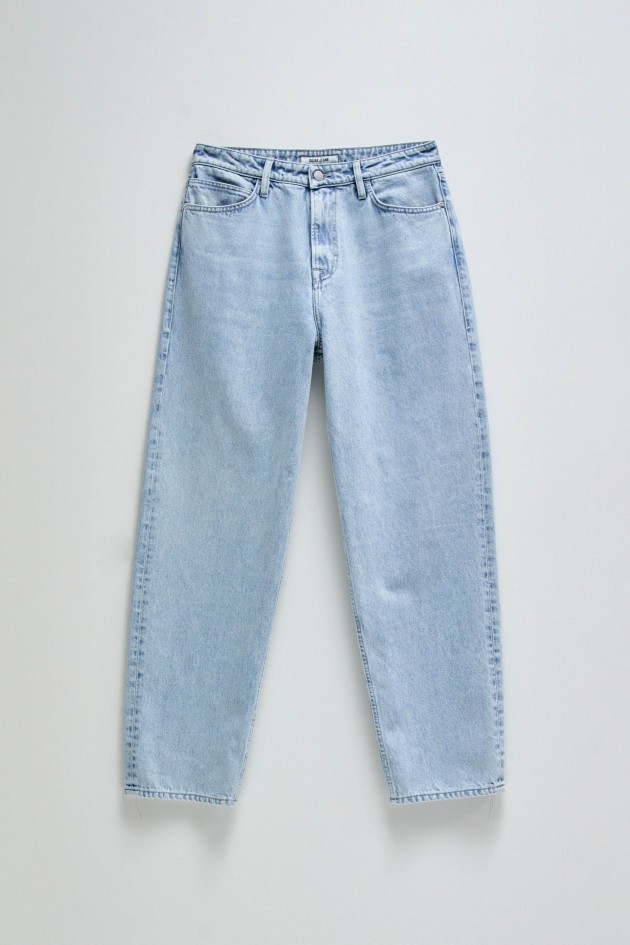 LOOSE STRAIGHT JEANS