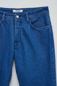 REGULAR JEANS