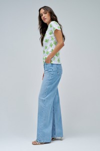 T-SHIRT WITH EMBROIDERY