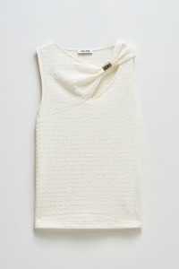TEXTURED TOP